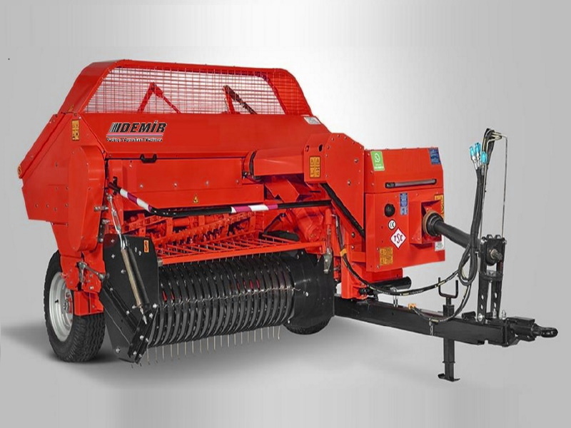 Presse à balles carrées